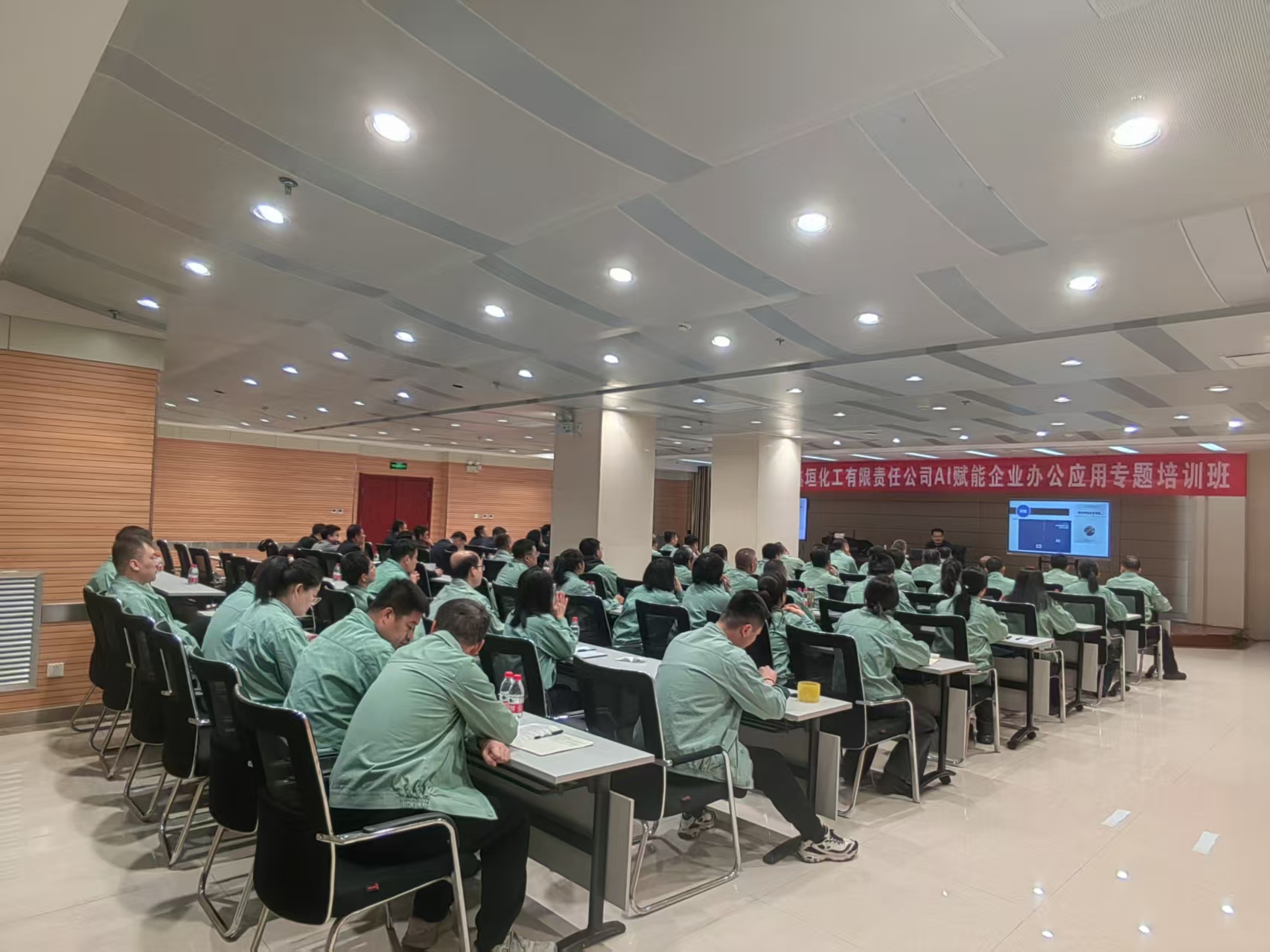 301774848210235392.jpg defcdf140f206539b115a48fe3076668.jpg